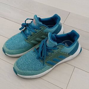 Adidas Big Girl's RapidaRun Running Shoe Sneakers Blue Size 1